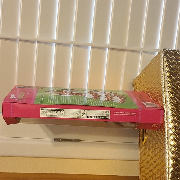 Andalucia Barbie 1996 - Picture 6 of 7